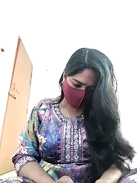 Magical Girl- online show from February 18, 2026, 5:49 am