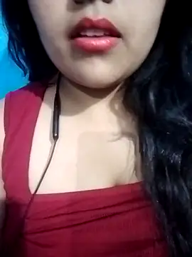 Love-Veronica online show from March 26, 2026, 5:55 pm