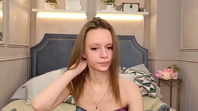 RebeccaMartons online show from March 7, 2025, 8:44 pm