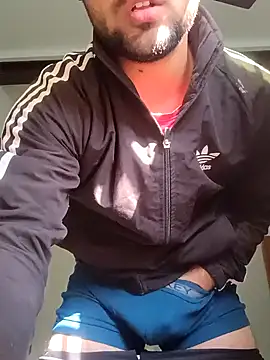 Snapshot of smartboy010101 chatting on December 4, 2025, 4:22 am smartboy010101 online show from December 4, 2025, 4:22 am