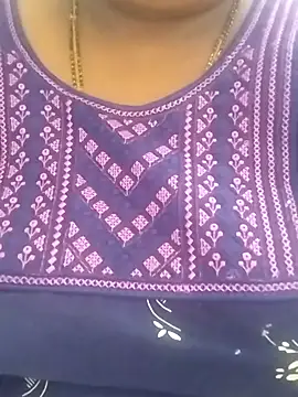 Sexy Radhikaa online show from December 19, 2025, 5:00 am