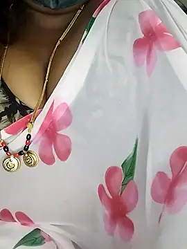 Sexy Radhikaa online show from November 12, 2025, 5:22 am