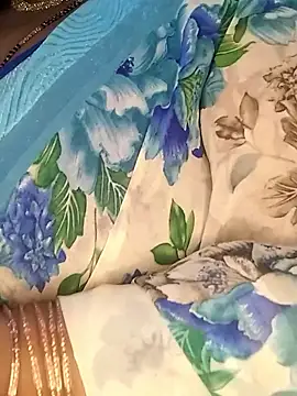 Sexy Radhikaa online show from March 27, 2026, 6:44 am