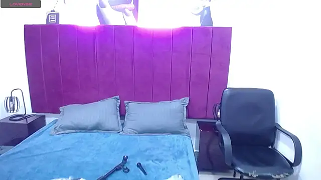 Snapshot of Kylee28 chatting on February 17, 2025, 7:55 pm Kylee28 online show from February 17, 2025, 7:55 pm