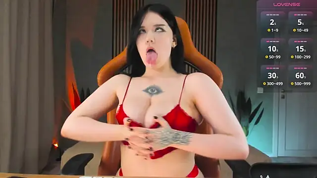 MeganFoxy11 online show from November 7, 2025, 10:20 am