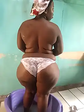 curvyloneah75 online show from March 14, 2025, 11:23 am