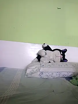 HeleNe22 online show from October 1, 2025, 5:01 am