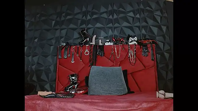 NahomiiPriestt online show from November 20, 2025, 3:29 am