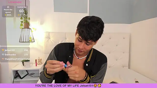 RaidenBoy1 online show from February 7, 2025, 3:45 am