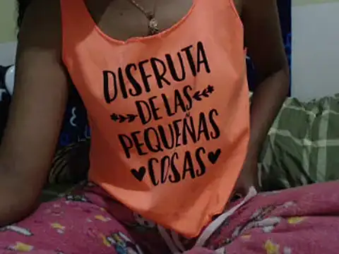 Snapshot of Nolimtslove chatting on January 8, 2025, 11:32 am Nolimtslove online show from January 8, 2025, 11:32 am