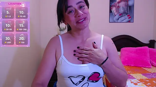 sara florez1 online show from October 5, 2025, 12:18 pm