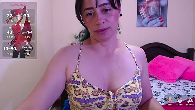 sara florez1 online show from September 20, 2025, 11:04 am