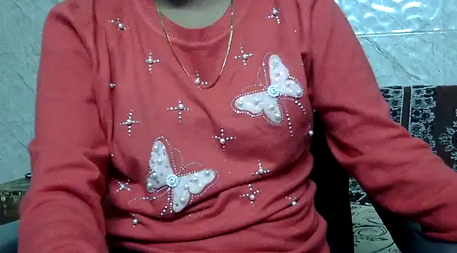 Hawt Shreya online show from February 3, 2025, 6:49 pm