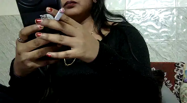Hawt Shreya online show from February 20, 2025, 8:14 pm