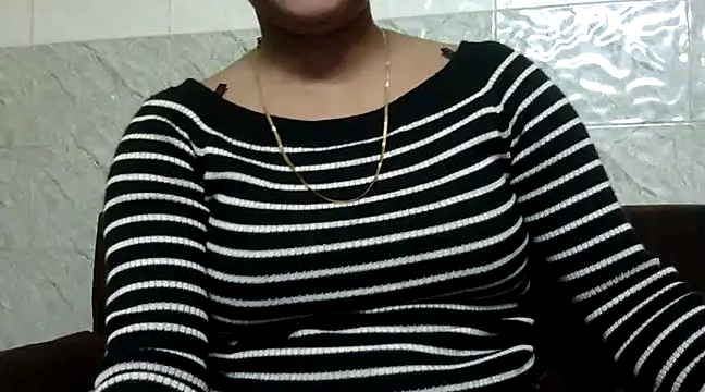 Hawt Shreya online show from February 14, 2025, 7:23 pm