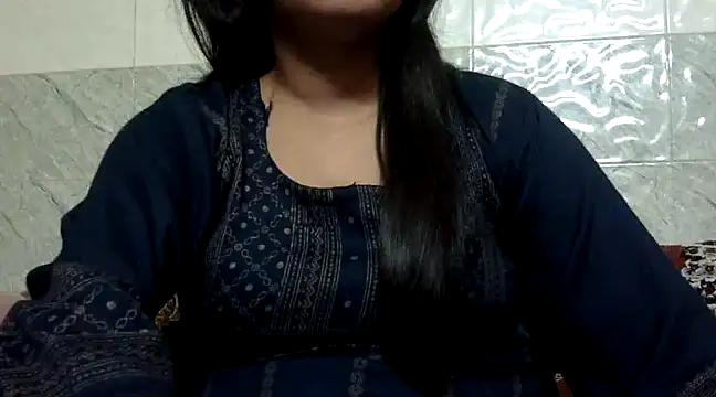 Hawt Shreya online show from March 21, 2025, 5:56 pm