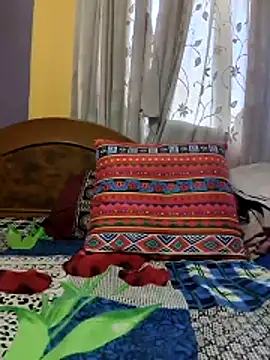 Snapshot of surabhi09 chatting on June 18, 2026, 12:43 pm surabhi09 online show from June 18, 2026, 12:43 pm
