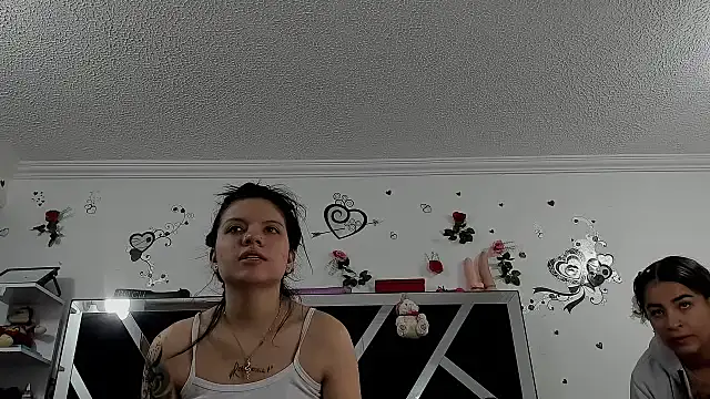 Snapshot of abby_eemily chatting on October 31, 2025, 12:24 pm abby eemily online show from October 31, 2025, 12:24 pm