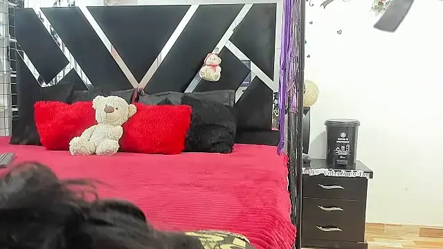 Snapshot of abby_eemily chatting on November 27, 2025, 12:05 pm abby eemily online show from November 27, 2025, 12:05 pm