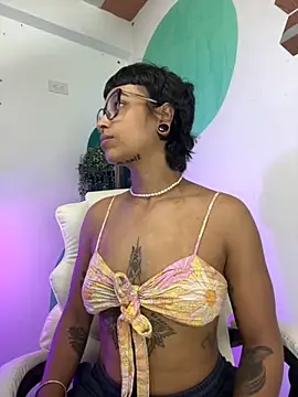 LollaByer online show from November 16, 2025, 9:08 pm