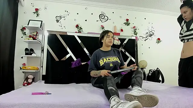 thedream girls online show from October 25, 2025, 12:17 pm