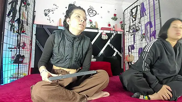 thedream girls online show from November 20, 2025, 12:06 pm