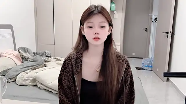 yangyang-1115 online show from September 13, 2025, 4:45 am