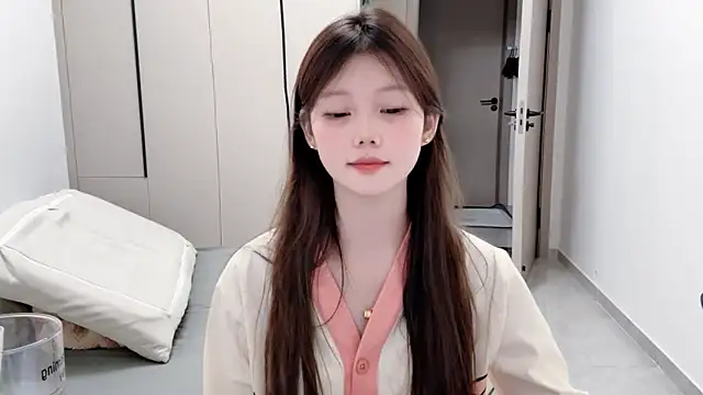 yangyang-1115 online show from September 24, 2025, 4:24 pm