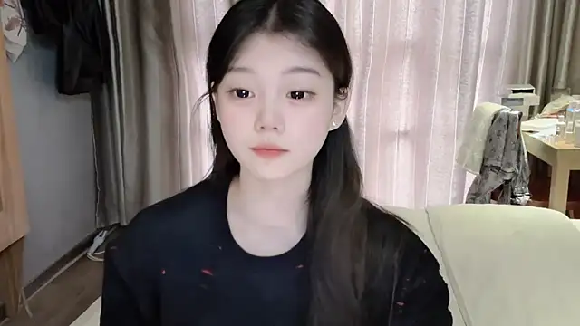 yangyang-1115 online show from March 9, 2025, 7:23 am