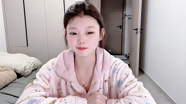 yangyang-1115 online show from October 15, 2025, 4:15 pm