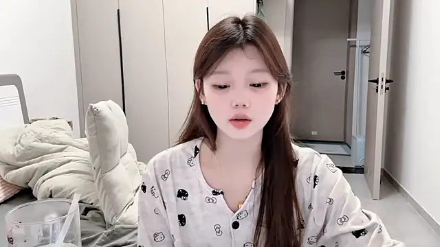 yangyang-1115 online show from October 1, 2025, 4:50 am