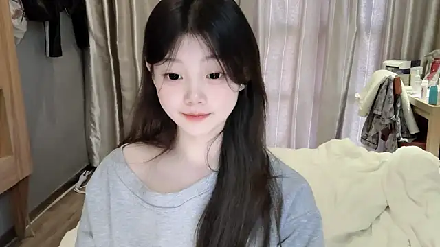 yangyang-1115 online show from March 10, 2025, 11:55 am