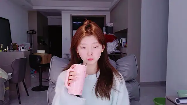 yangyang-1115 online show from February 16, 2026, 2:37 pm