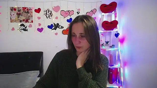 MichelLeee online show from February 26, 2025, 12:05 pm