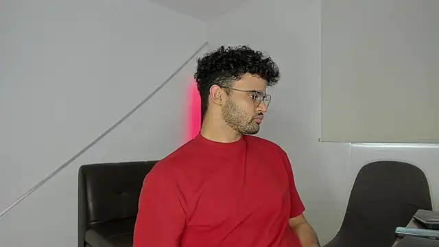 andrewChris  online show from October 9, 2025, 9:26 pm