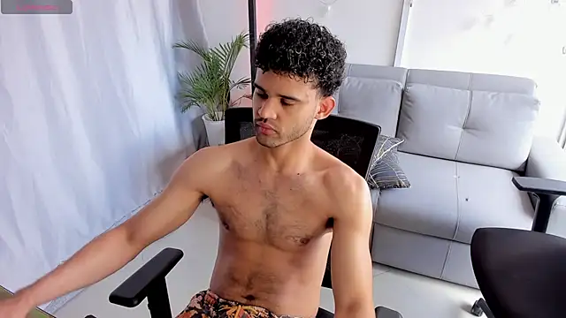 andrewChris  online show from March 1, 2025, 3:16 pm