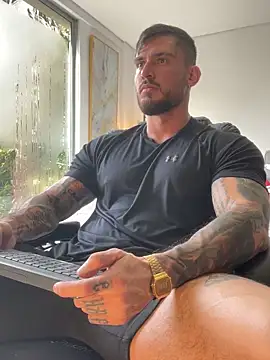 Snapshot of DimitriSullivan_ chatting on February 18, 2026, 1:51 pm DimitriSullivan online show from February 18, 2026, 1:51 pm