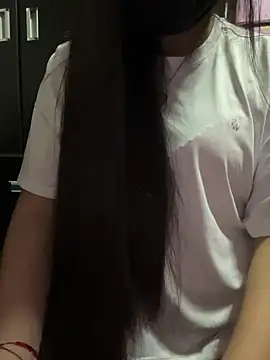 Velyn 18 online show from February 20, 2026, 6:26 am