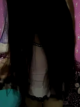 Velyn 18 online show from December 18, 2025, 3:27 pm