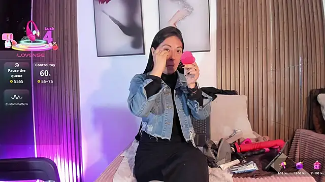 Ella Rousse online show from November 10, 2025, 1:05 pm