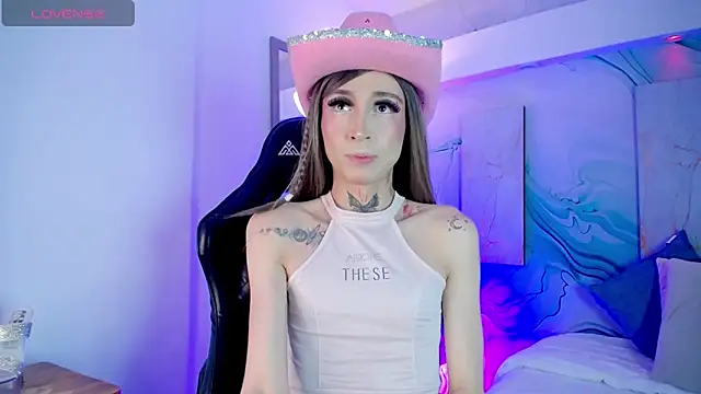 Aniie Doll online show from March 12, 2026, 8:46 pm