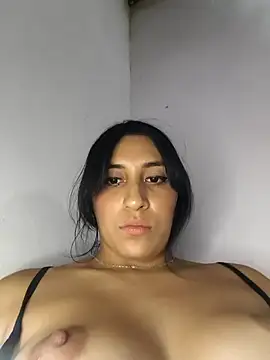 Snapshot of bigasssweet_2 chatting on November 1, 2025, 3:02 am bigasssweet 2 online show from November 1, 2025, 3:02 am