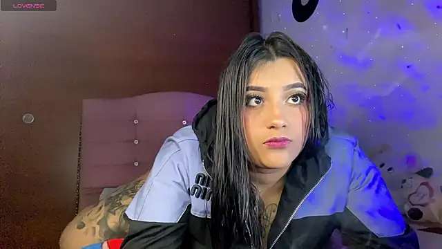 male couper online show from February 6, 2026, 1:23 am