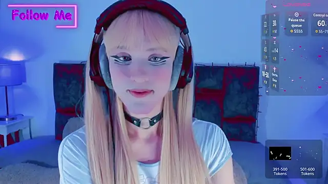 Kirmyy  online show from October 13, 2025, 9:27 pm