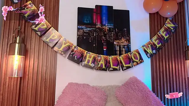 Noah Xitruxx online show from October 14, 2025, 2:45 am