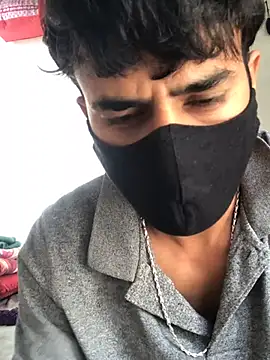 Snapshot of manuu79 chatting on March 7, 2025, 12:01 pm manuu79 online show from March 7, 2025, 12:01 pm