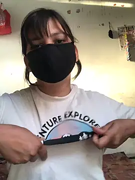 Snapshot of manuu79 chatting on March 11, 2025, 12:17 pm manuu79 online show from March 11, 2025, 12:17 pm