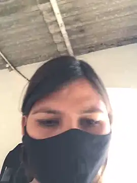 Snapshot of manuu79 chatting on February 24, 2025, 8:27 am manuu79 online show from February 24, 2025, 8:27 am