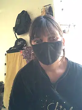 Snapshot of manuu79 chatting on March 4, 2025, 4:20 pm manuu79 online show from March 4, 2025, 4:20 pm