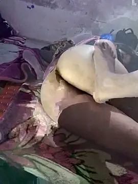 Snapshot of manuu79 chatting on February 21, 2025, 7:10 pm manuu79 online show from February 21, 2025, 7:10 pm